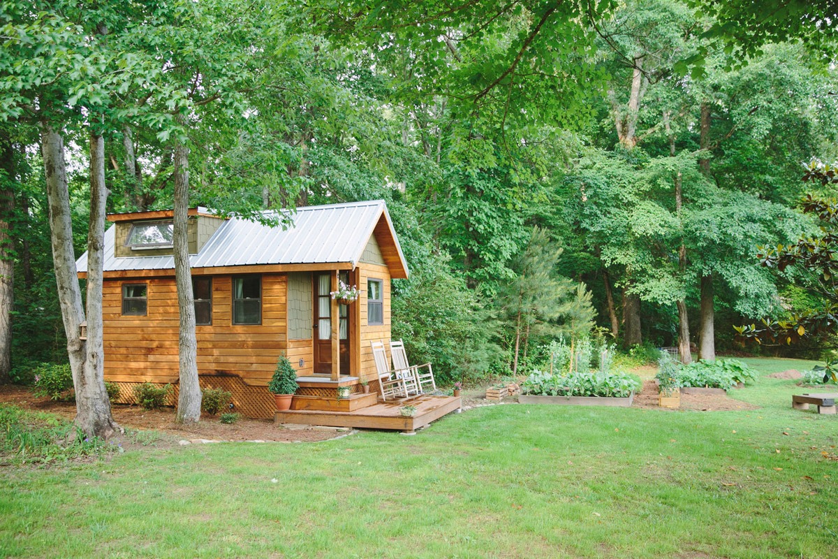 Exterior Side View - Wind River Bungalow