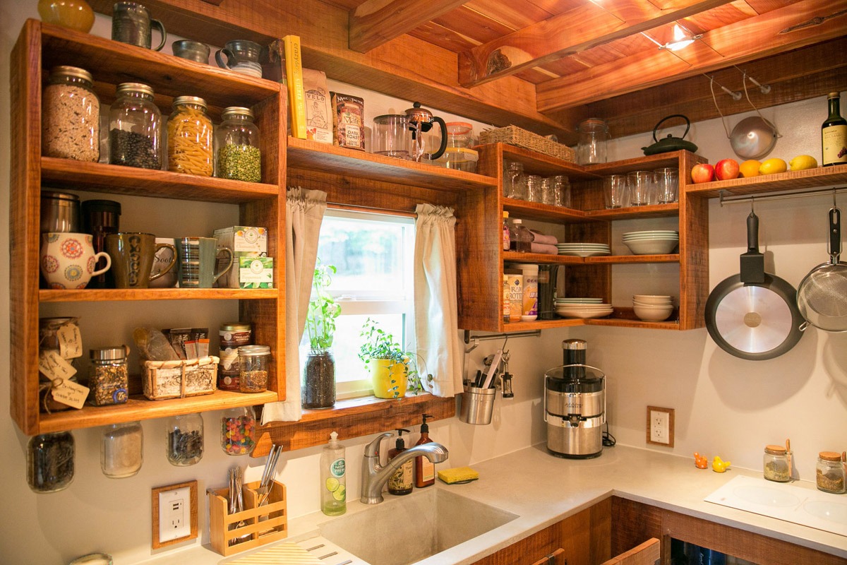 Kitchen - Wind River Bungalow