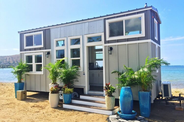 Ko’olau by Tiny Pacific Houses