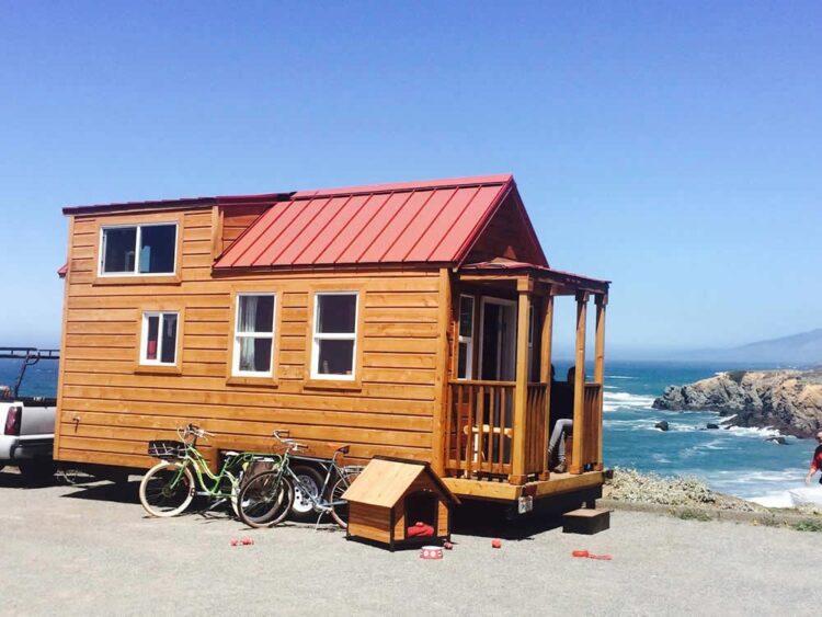 Exterior - Mt. Everest by Tiny Mountain Houses