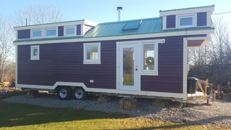 T-Berry House by Full Moon Tiny Shelters