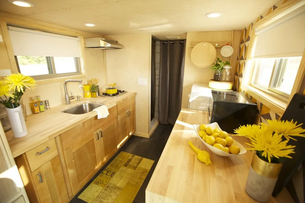 Kitchen - Z-Huis by Wishbone Tiny Homes