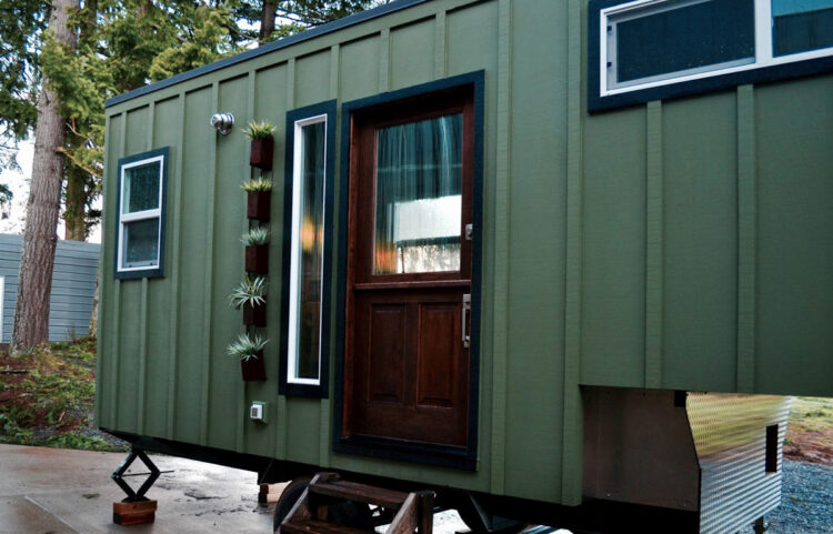 100 sq.ft. Ultra-Lightweight Tiny House - Aerodynamic by Tiny Heirloom