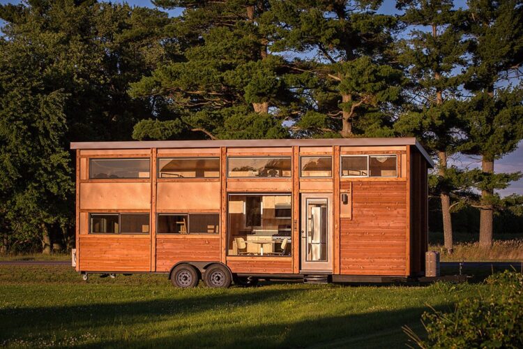Traveler XL by Escape Traveler