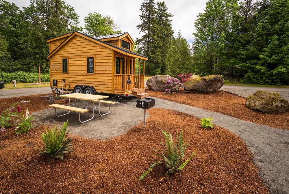 Atticus at Mt. Hood Tiny House Village - Tiny Living