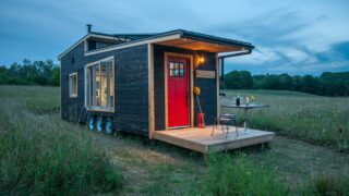 340 sq.ft. off-grid house - Greenmoxie Tiny House
