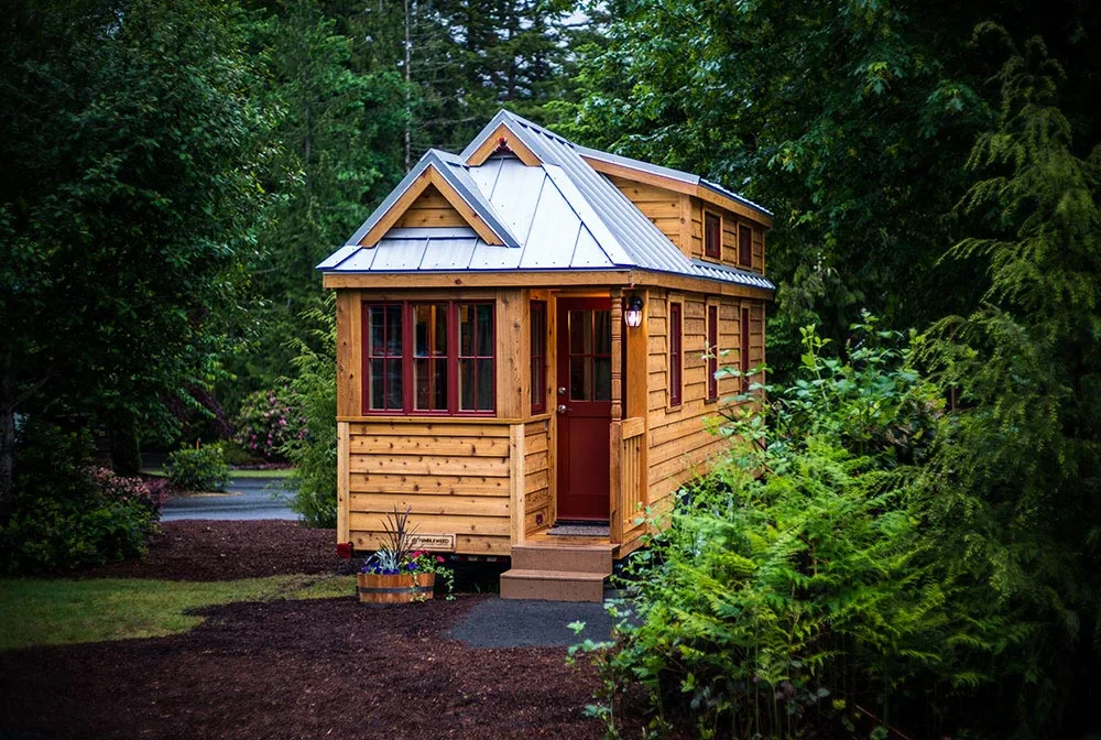 Rustic modern tiny house in Oregon - Lincoln at Mt. Hood Tiny House Village