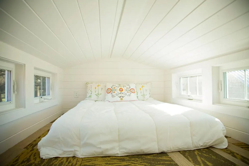 Bedroom loft - Pecan by Perch & Nest