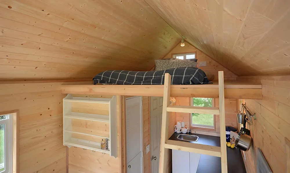 Bedroom loft - Poco Edition by Mint Tiny Homes