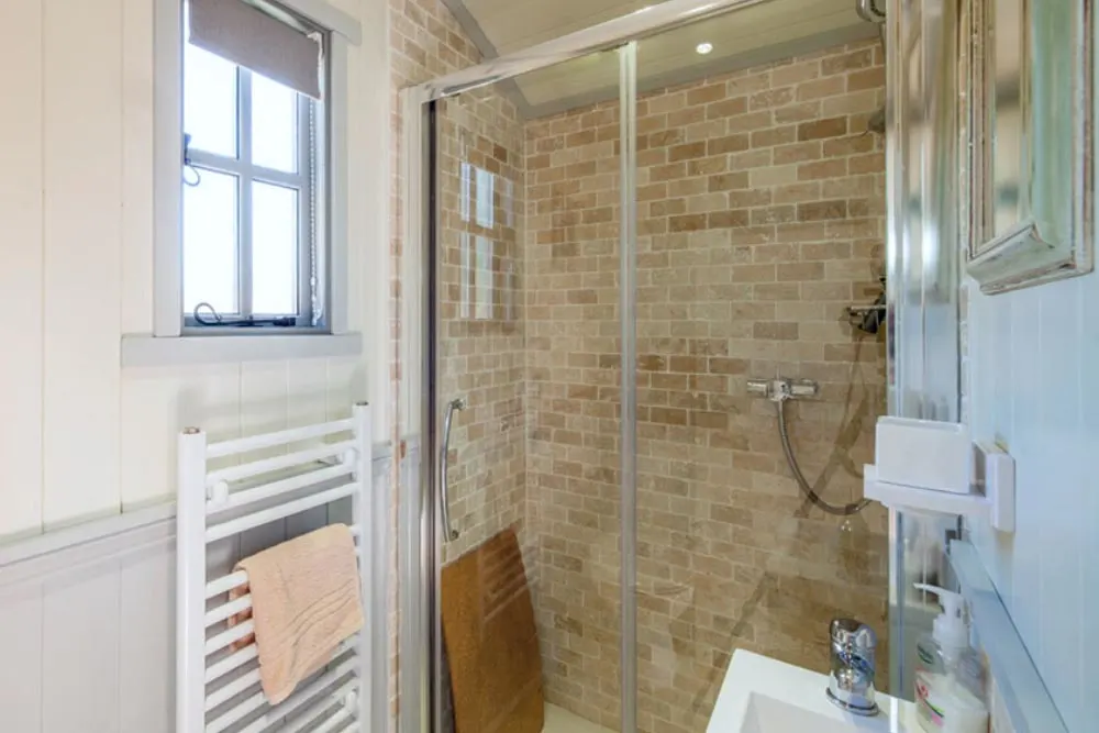 Shower Stall - Bayview by Cali Cottages