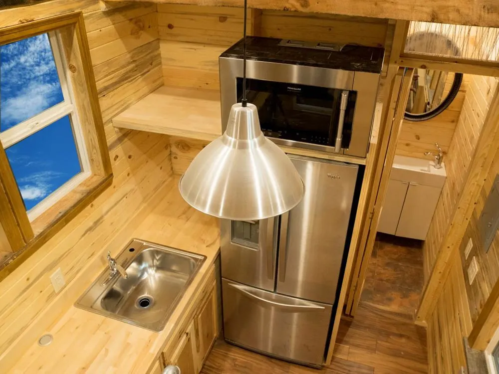 Stainless Steel Appliances - Bunkaboose by EcoCabins