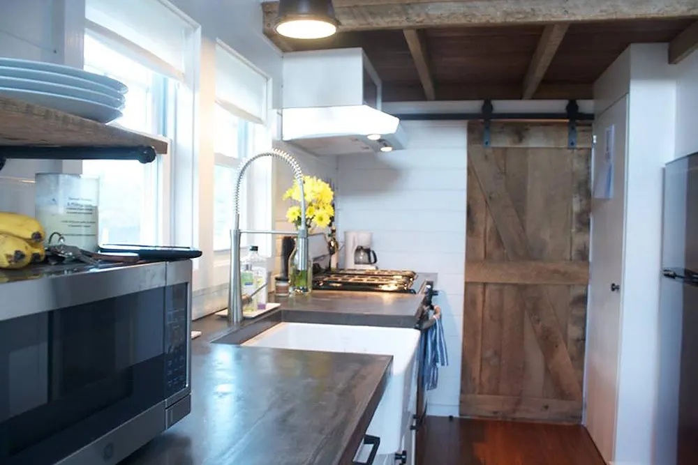 Farm Sink & Concrete Countertop - Modern Farmhouse by Liberation Tiny Homes