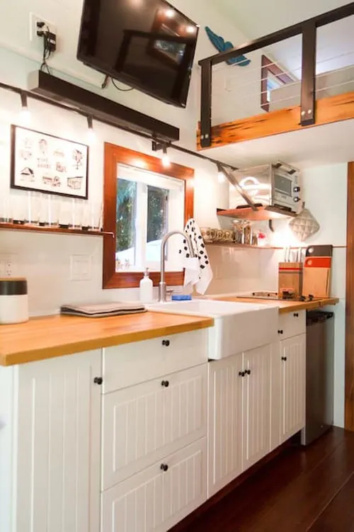 Kitchen - Makers Tiny House on Guemes Island