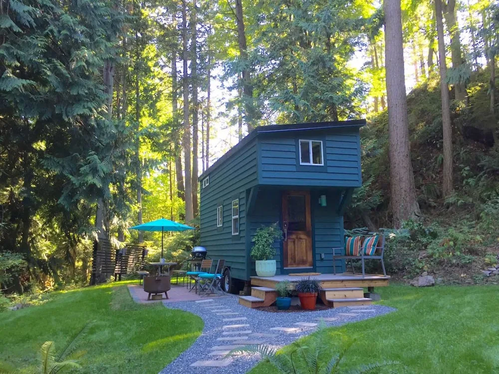 Airbnb Rental - Makers Tiny House on Guemes Island