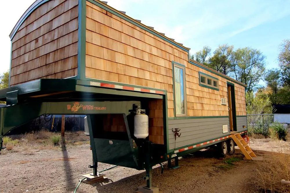 32' 5th Wheel Tiny House by Ken Leigh