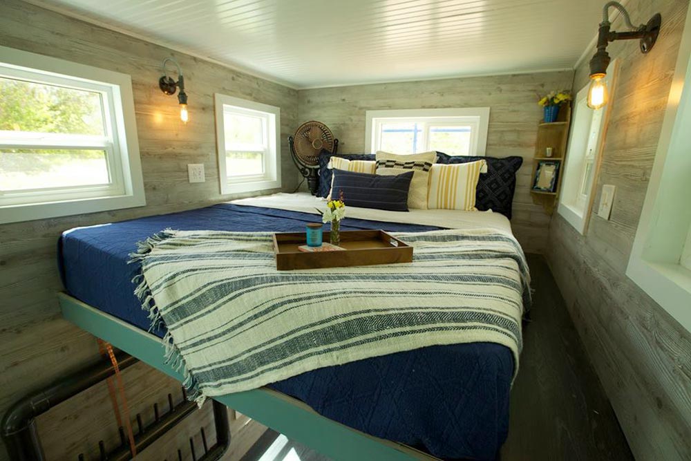 Bedroom Loft - Ski Lodge by Maximum Extreme Living Solutions