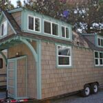 Craftsman Bungalow by Molecule Tiny Homes