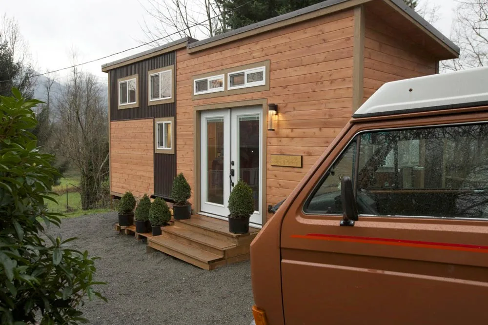 288 sq.ft. Tiny House on Wheels - Everett by American Tiny House