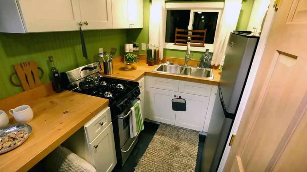 Kitchen - Everett by American Tiny House