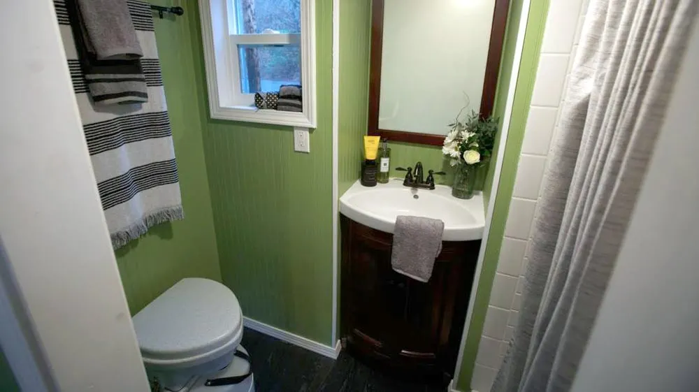 Bathroom - Everett by American Tiny House