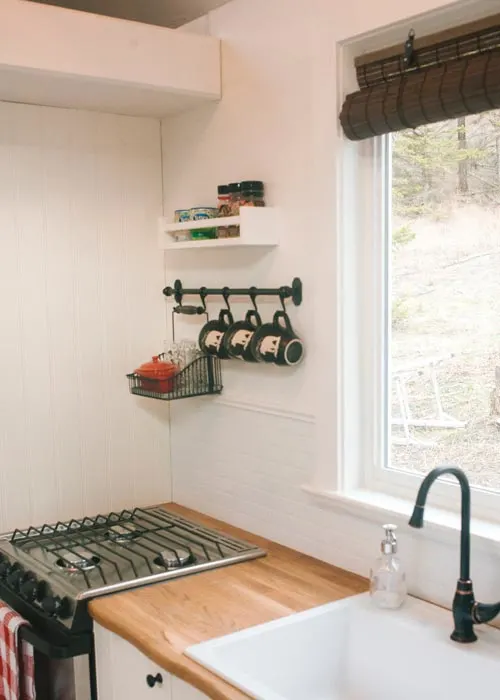 Kitchen Sink & Range - Esket Tiny House