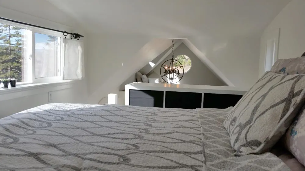 Bedroom Loft - Esket Tiny House