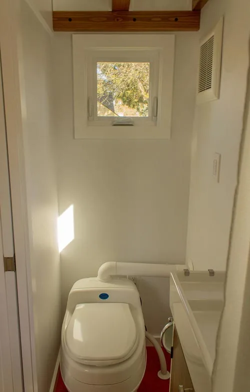 Composting Toilet - Hikari Box by Shelter Wise