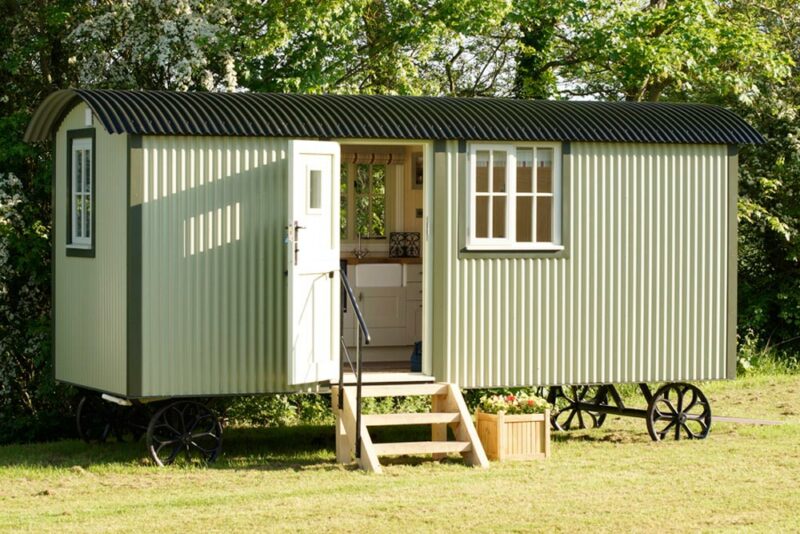 Wall Bed Hut by Riverside Shepherd Huts