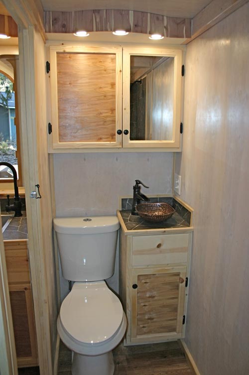Bathroom - Chalet by Molecule Tiny Homes