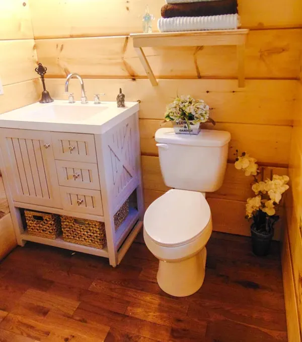 Bathroom - French Quarter by Incredible Tiny Homes