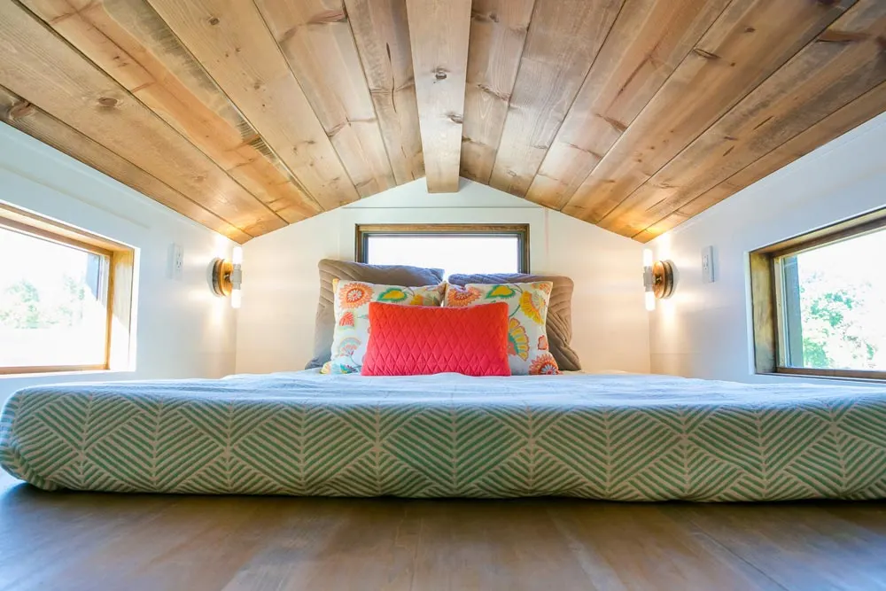 Bedroom Loft - Roving by 84 Lumber