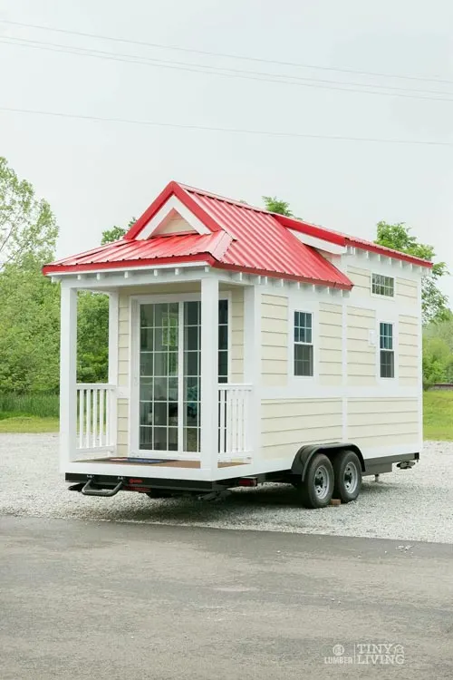 Cottage Style Tiny House - Red Shonsie by 84 Lumber