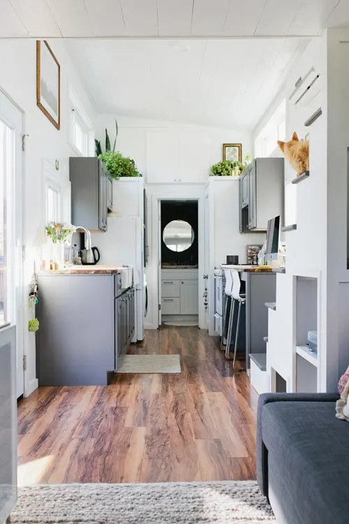 Tiny House Interior - Golden by American Tiny House