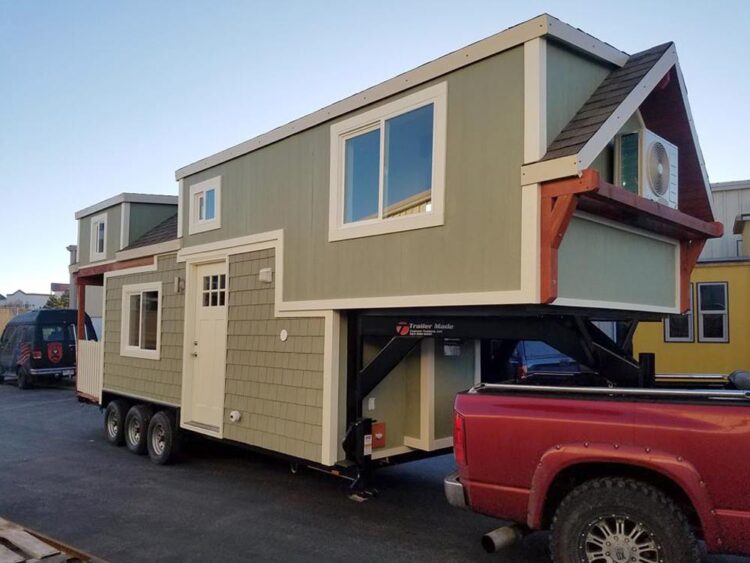 Reagan by Maximus Extreme Living Solutions