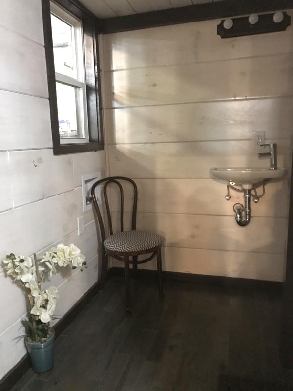 Bathroom - Riversong Lodge by Incredible Tiny Homes