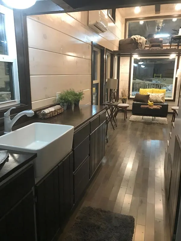 Farmhouse Sink - Riversong Lodge by Incredible Tiny Homes