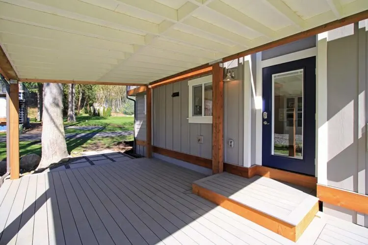 Large Deck - Bellevue by West Coast Homes