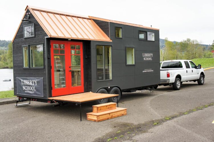 Kootenay Wine Tasting Room by TruForm Tiny