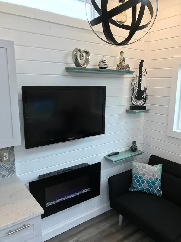 Electric Fireplace & TV - Montauk by Tiny Hamptons