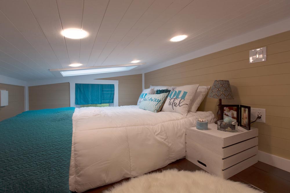 Bedroom Loft - Nixie by Tiny House Chattanooga