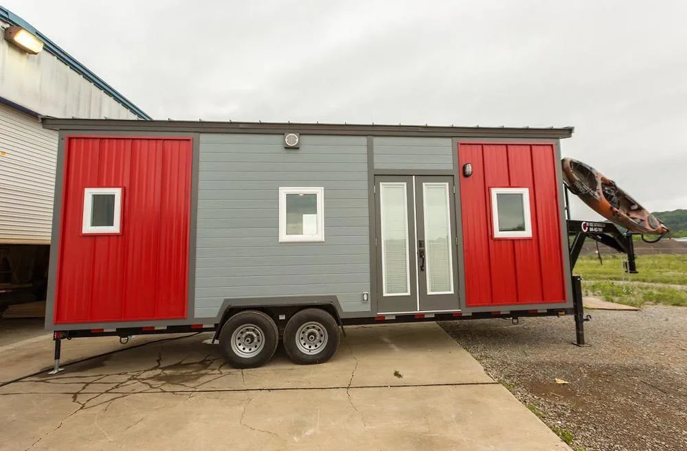 Outlander by Tiny House Chattanooga