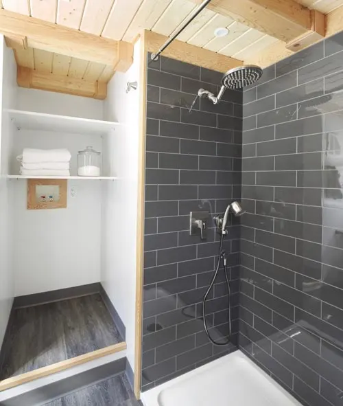 Full Size Shower - Lillooet by Westcoast Outbuildings