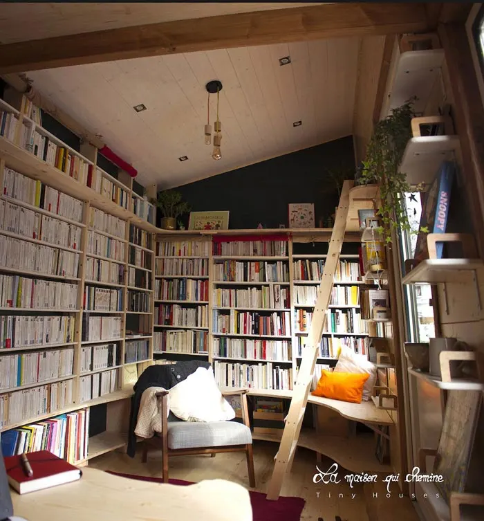 Bookshelves - Bookshop by La Maison Qui Chemine
