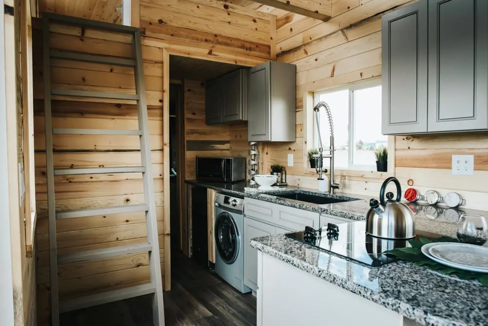 Gourmet Kitchen - Four Eagle by The Tiny Home Co.