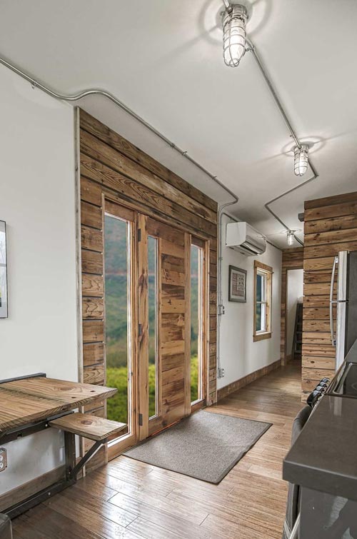 Reclaimed Wood Accents - Freedom by Minimalist Homes