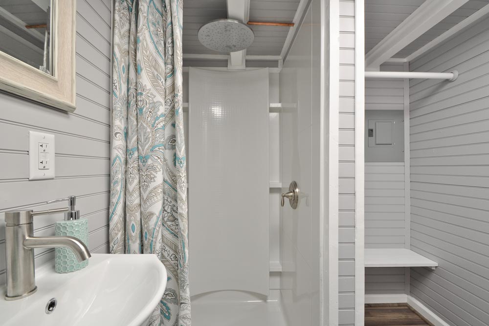 Full Shower - Kate by Tiny House Building Company