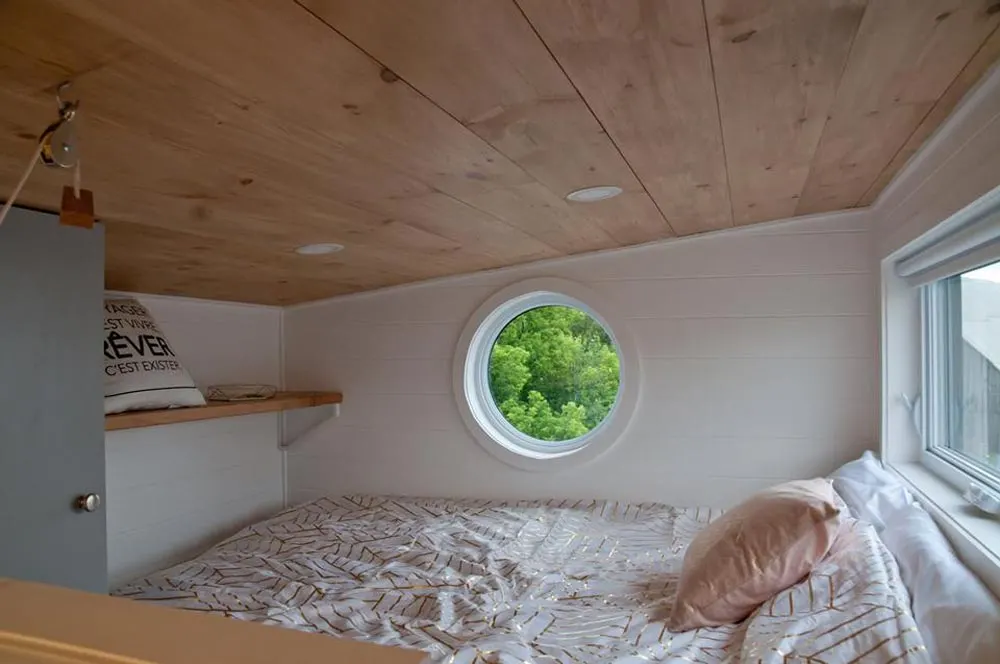 Bedroom Loft - Acacia by Minimaliste