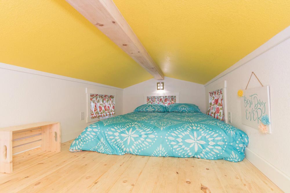 Bedroom Loft - Eleanor at Tiny Siesta