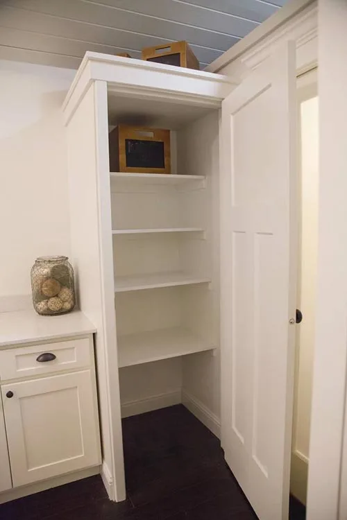 Pantry - English Rose by Alpine Tiny Homes