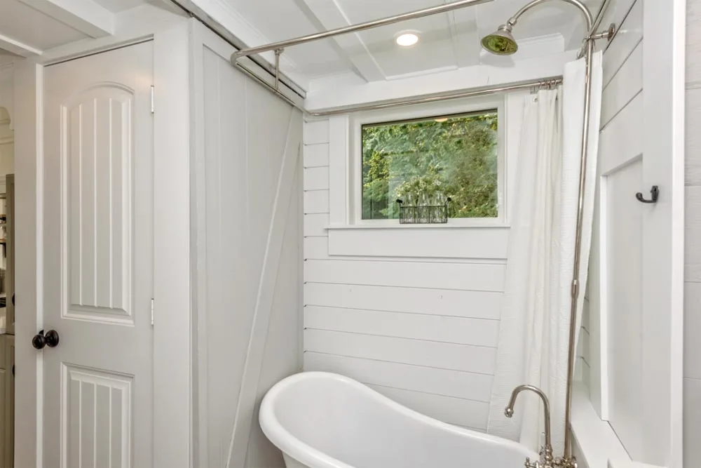 Clawfoot Tub - Heritage by Summit Tiny Homes